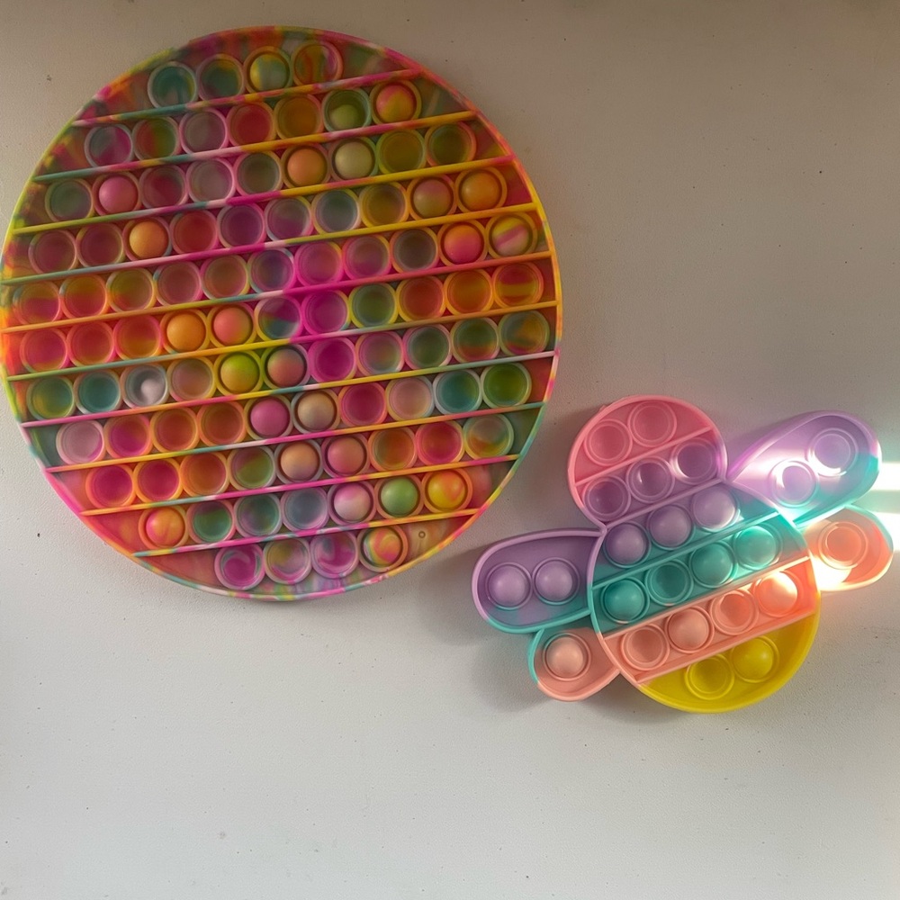 Pop Fidget Backpack and Toy Set - Picture 3 of 6